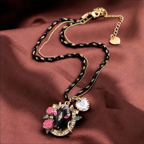 Swarovski Horse Necklace New With Tags NWT - Picture 4 of 6